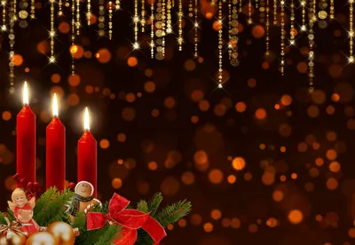 Adventi koszorú gyertyákkal